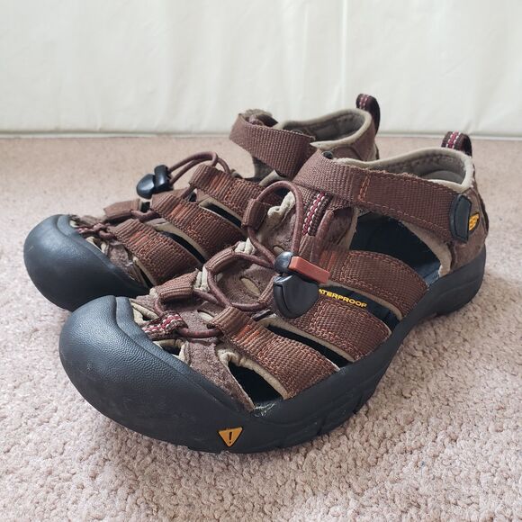 Keen Newport H2 Kids Size 2 Brown Outdoor Hiking Sandals Waterproof Sport - Picture 3 of 10